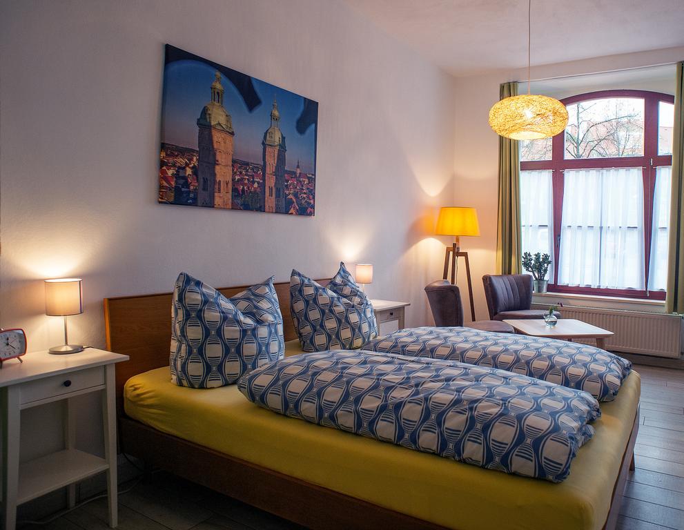 Pension Onkel Ernst Наумбург Экстерьер фото